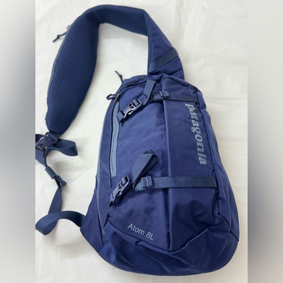Patagonia Atom 8L Sling Bag - Picture 1 of 6